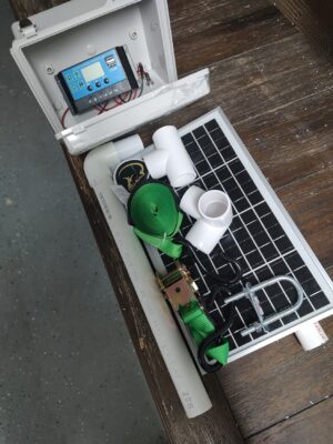 Mounting kit w/ solar panel & controller (light not included)